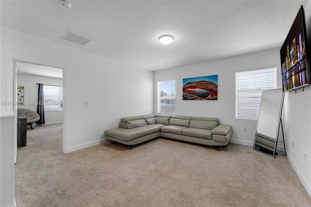 13225 SW 272nd St, Homestead, FL 33032