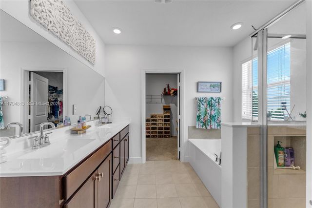 13225 SW 272nd St, Homestead, FL 33032