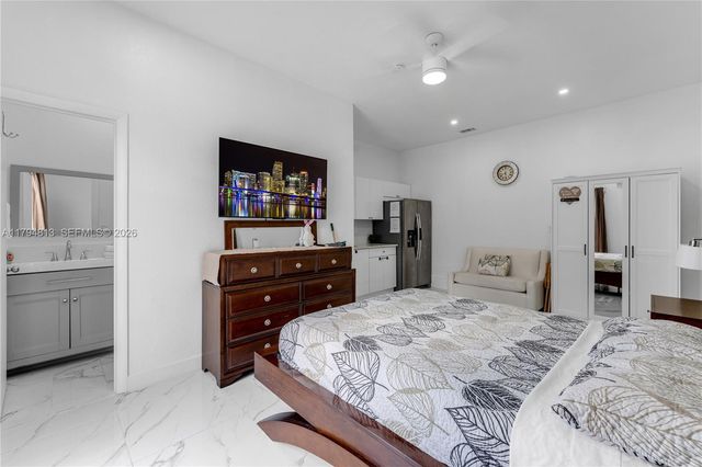 13225 SW 272nd St, Homestead, FL 33032