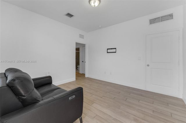 13225 SW 272nd St, Homestead, FL 33032