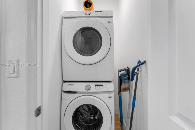 13225 SW 272nd St, Homestead, FL 33032