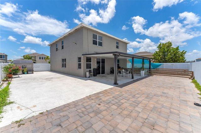13225 SW 272nd St, Homestead, FL 33032