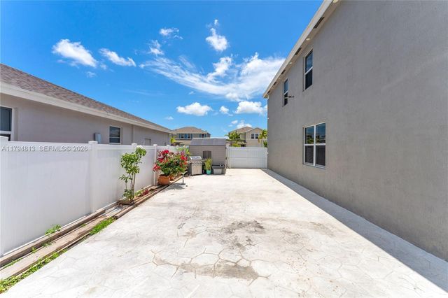 13225 SW 272nd St, Homestead, FL 33032