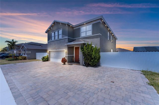 13225 SW 272nd St, Homestead, FL 33032