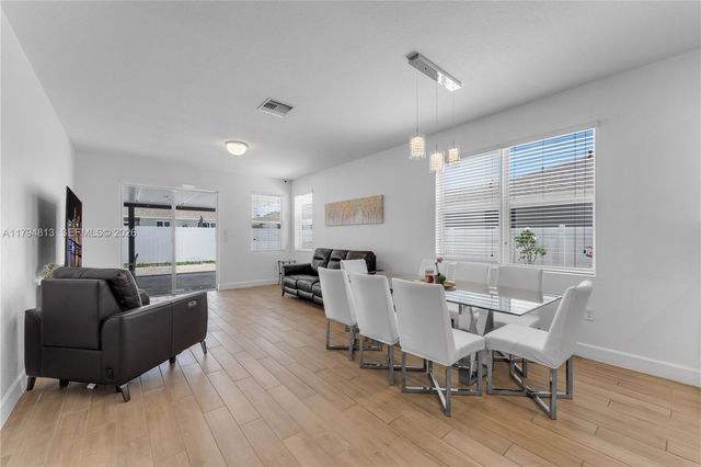 13225 SW 272nd St, Homestead, FL 33032