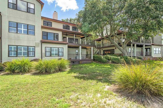 80 Baybridge Dr B, Gulf Breeze, FL 32561