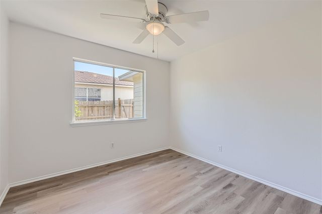 131 Hilldale CT, Kyle, TX 78640