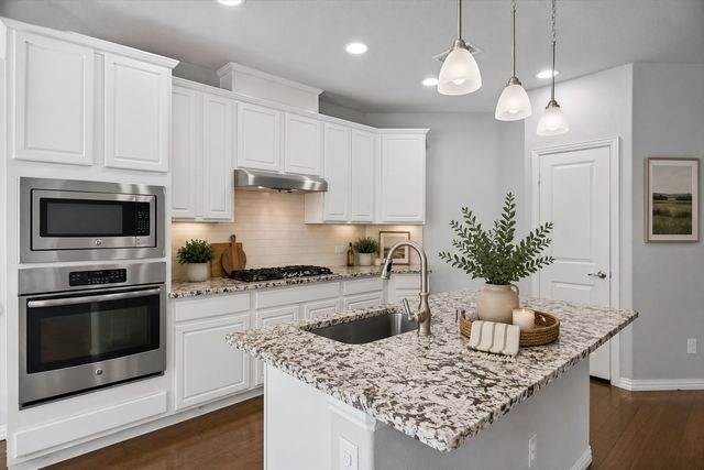 2202 Blue Harbor Way, Garland, TX 75043
