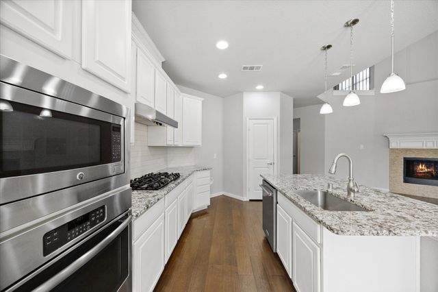2202 Blue Harbor Way, Garland, TX 75043