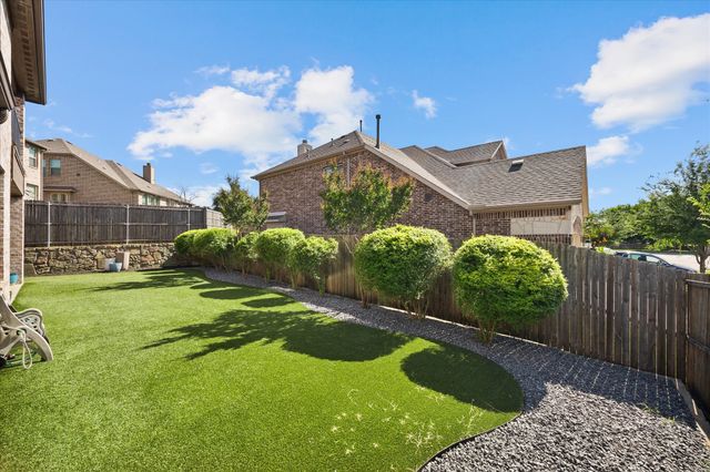 2202 Blue Harbor Way, Garland, TX 75043