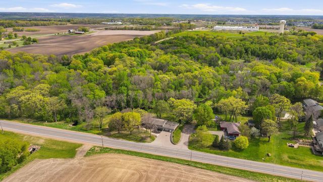 5075 Big Woods Boulevard, Chaska, MN 55318
