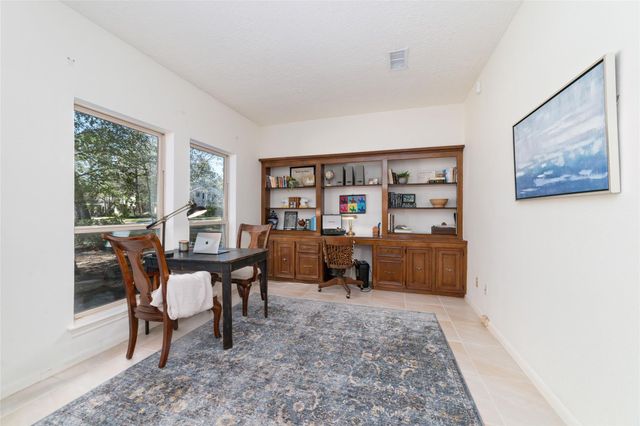 2 Noontide Circle, The Woodlands, TX 77380