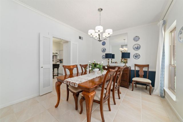 2 Noontide Circle, The Woodlands, TX 77380