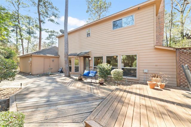 2 Noontide Circle, The Woodlands, TX 77380