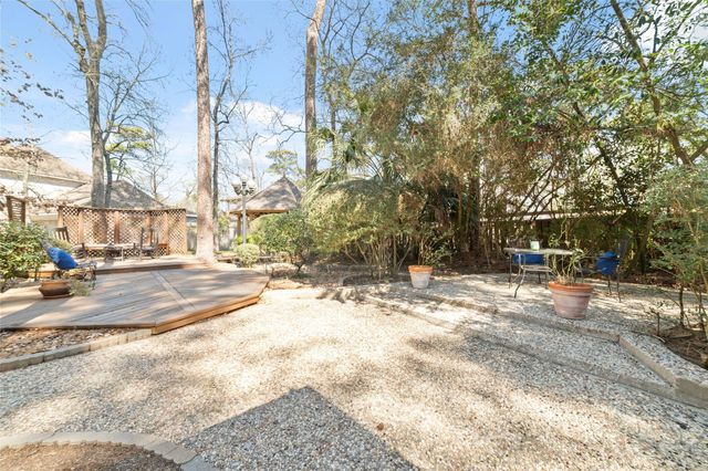 2 Noontide Circle, The Woodlands, TX 77380