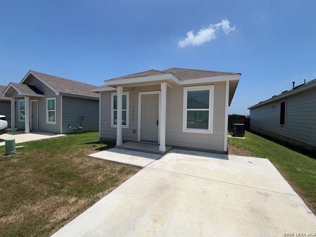 13850 Llama Place, San Antonio, TX 78252