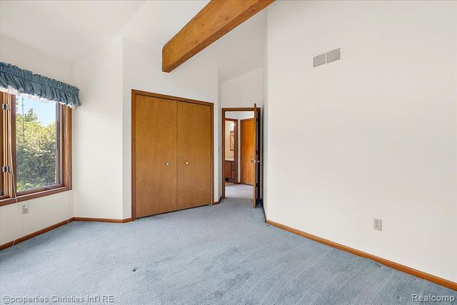 6175 Tripp Road, Holly, MI 48442