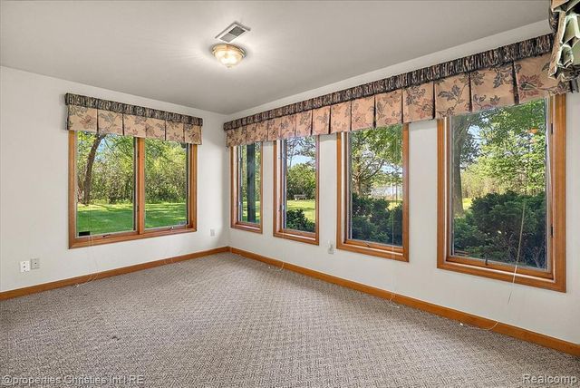 6175 Tripp Road, Holly, MI 48442