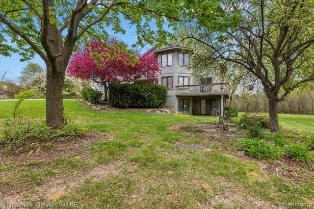 6175 Tripp Road, Holly, MI 48442