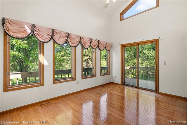 6175 Tripp Road, Holly, MI 48442