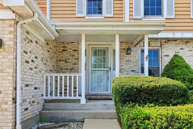 322 Chesapeake Lane, Bloomingdale, IL 60108