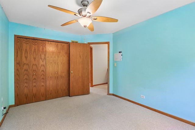 322 Chesapeake Lane, Bloomingdale, IL 60108