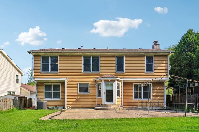 322 Chesapeake Lane, Bloomingdale, IL 60108