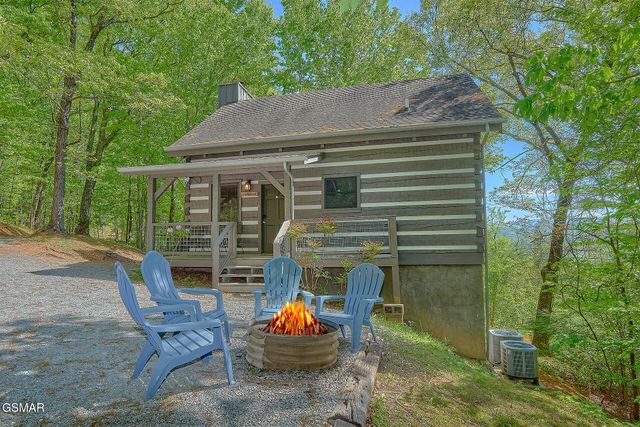 461 Sassafras Trail, Sevierville, TN 37876