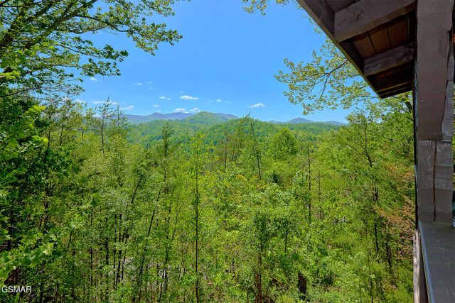 461 Sassafras Trail, Sevierville, TN 37876