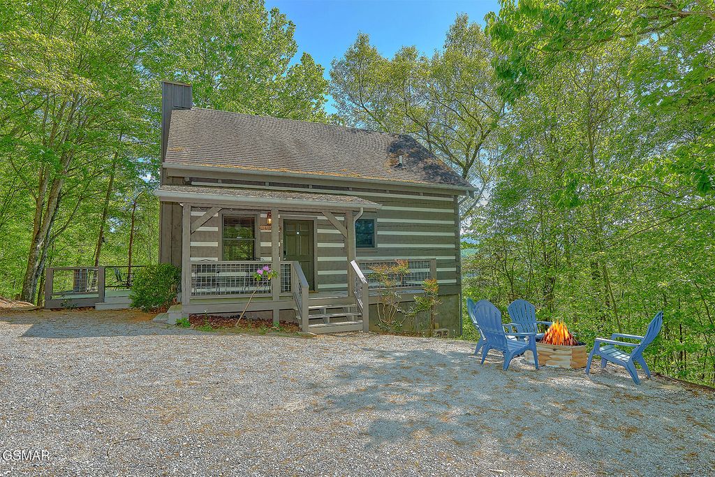 461 Sassafras Trail, Sevierville, TN 37876