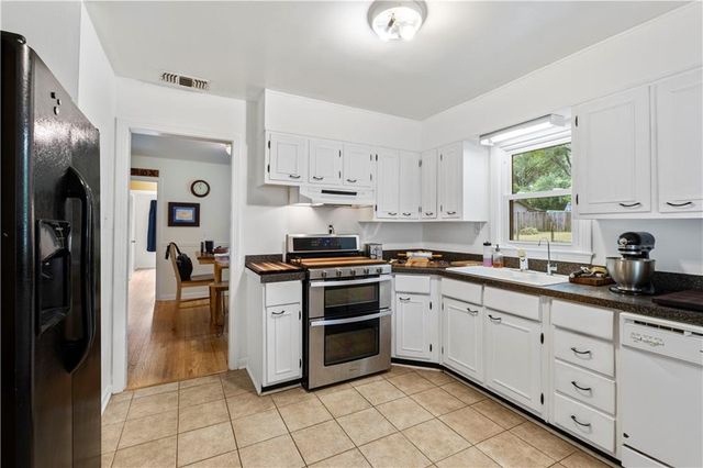 5609 Diane Drive, Mobile, AL 36618