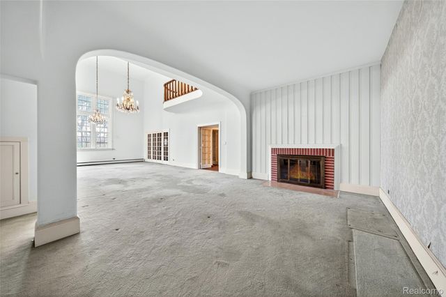 5044 Charing Cross Road, Bloomfield Hills, MI 48304
