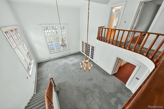 5044 Charing Cross Road, Bloomfield Hills, MI 48304