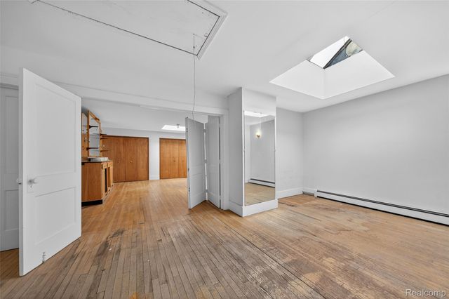 5044 Charing Cross Road, Bloomfield Hills, MI 48304