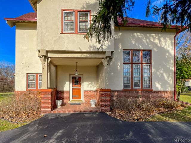 5044 Charing Cross Road, Bloomfield Hills, MI 48304
