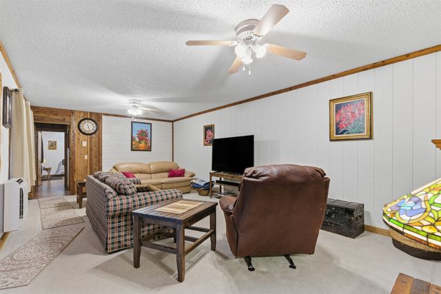 302 Kennon Circle, Palo Pinto, TX 76484