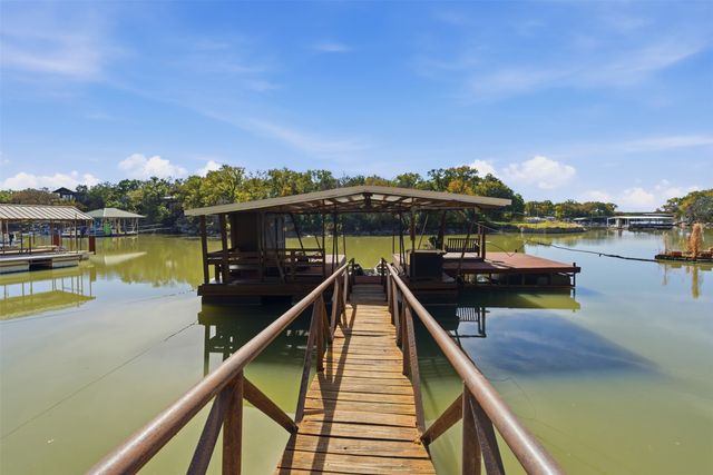 302 Kennon Circle, Palo Pinto, TX 76484