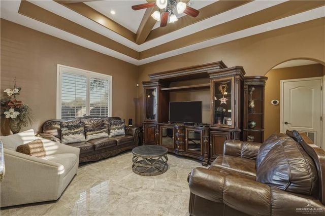 2010 Damasco Avenue, Edinburg, TX 78541