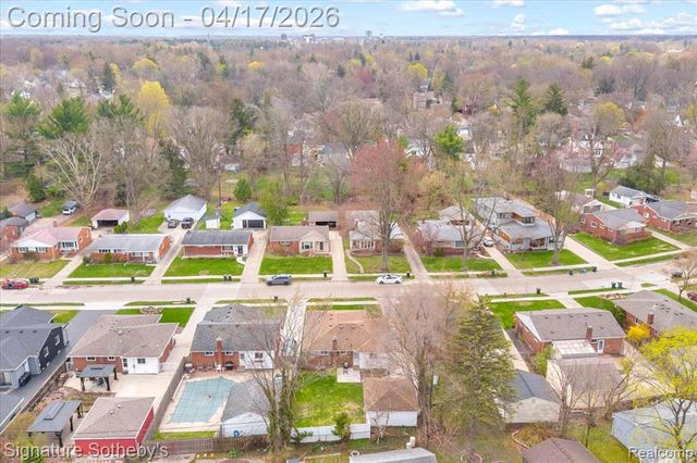 234 W La Salle Avenue, Royal Oak, MI 48073