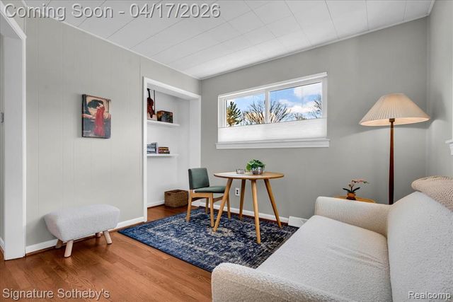 234 W La Salle Avenue, Royal Oak, MI 48073