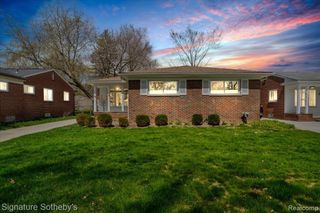 234 W La Salle Avenue, Royal Oak, MI 48073