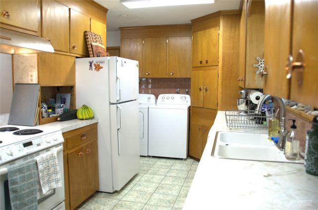 772 N Keller Street, East Wenatchee, WA 98802