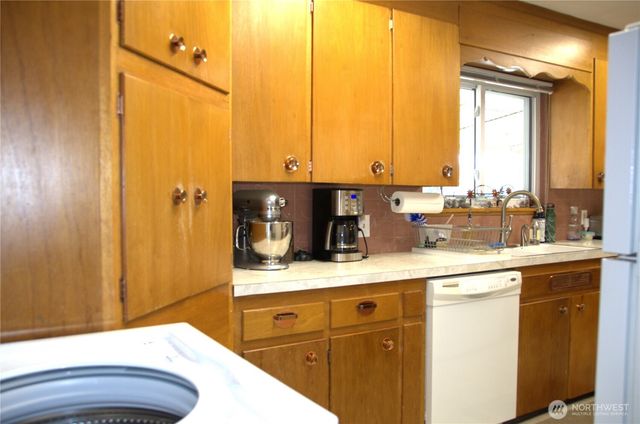 772 N Keller Street, East Wenatchee, WA 98802