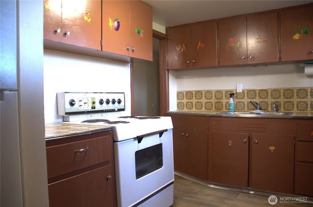 772 N Keller Street, East Wenatchee, WA 98802