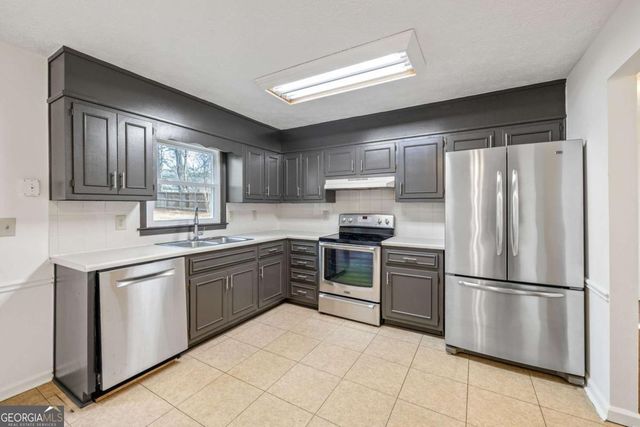 1833 Easter Cody Court, Grayson, GA 30017