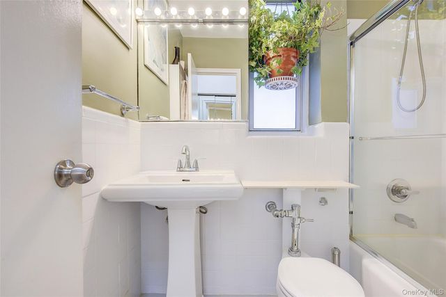 83-33 Austin Street 6C, Kew Gardens, NY 11415
