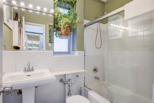 83-33 Austin Street 6C, Kew Gardens, NY 11415