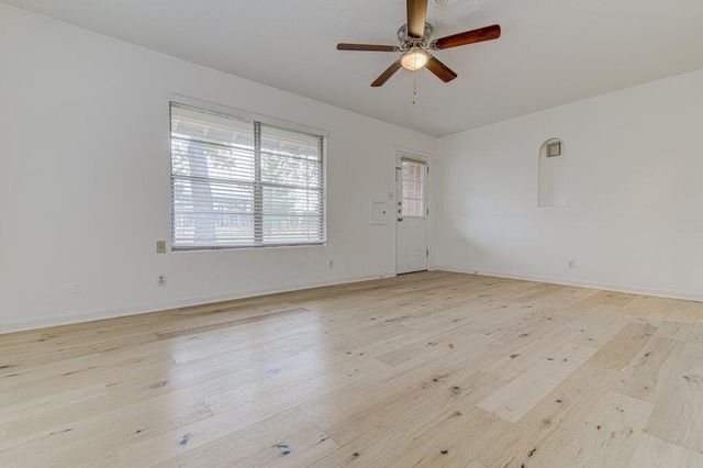 1711 Brentwood ST A, Austin, TX 78757
