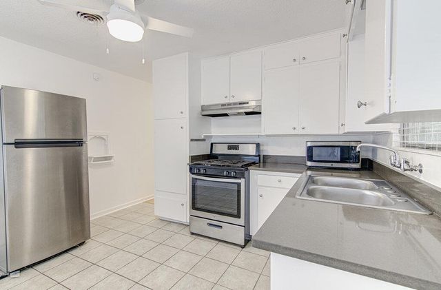1711 Brentwood ST A, Austin, TX 78757