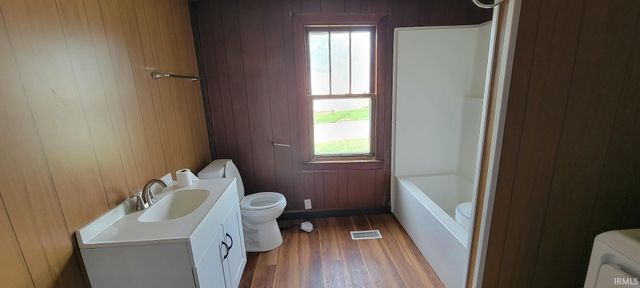 400 E Race Street, Odon, IN 47562